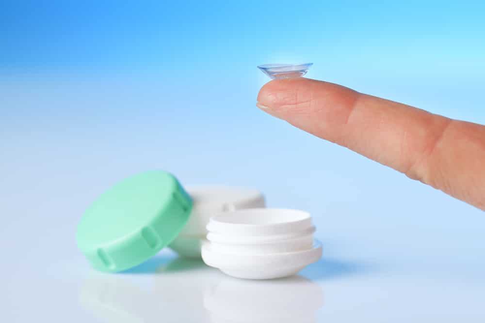 The Do’s and Don’ts of Contact Lens Care